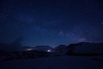 Fototapeta premium 満天の星空 北アルプス 立山連峰