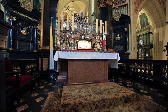 Altair at Wawel Cathedral, Poland Krakow