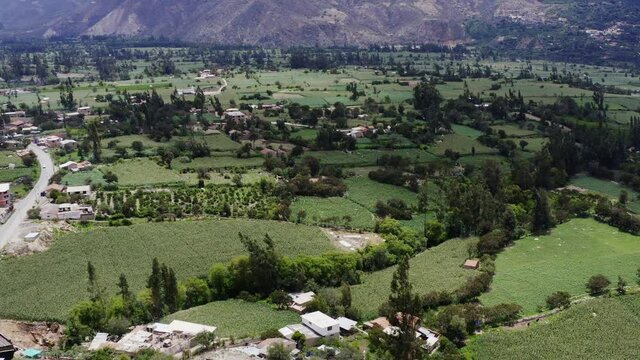 Moving up farmland around Yungay, Ancash, Peru - UHD
