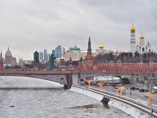 Obraz premium Kremlin and Moscow-City view in winter 2022