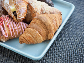 다양한 크루아상, 음식, 베이커리, 빵