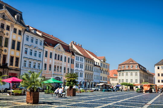 zittau, deutschland - marktplatz in der altstadt