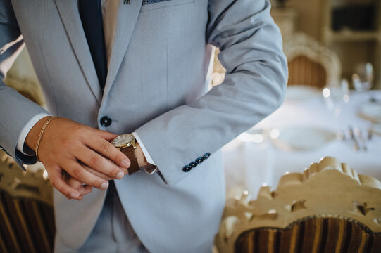 manager getting ready for work day