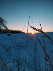 Fototapeta premium sunset over the lake