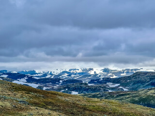 Fototapeta na wymiar View from Skørsnøse mountain, Filefjell, Norway