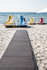 Tretboote am S&uuml;dstrand auf Fehmarn