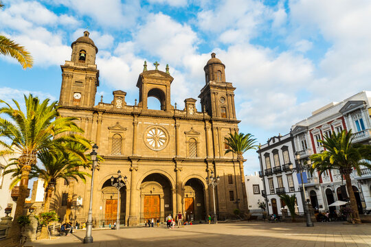 Old Santa Ana Cathedral in the main square of historic Vegueta, Las Palmas de Gran Canaria, Spain