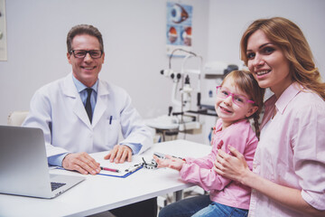 Fototapeta premium At the ophthalmologist
