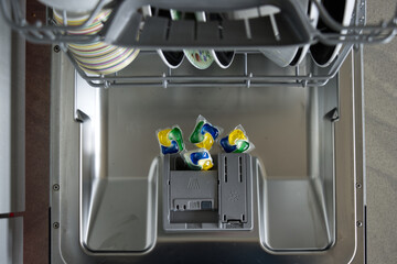 Dishwasher detergent tablets