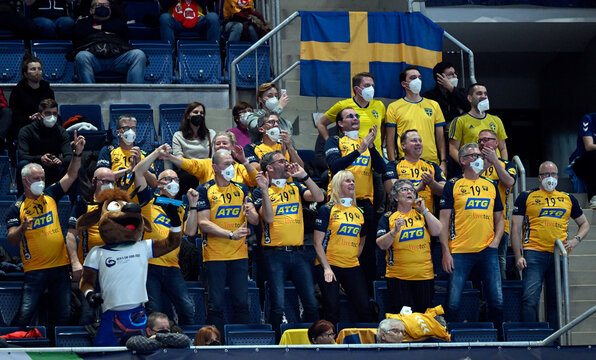 EHF 2022 Men's European Handball Championship - Main Round - Russia v Sweden