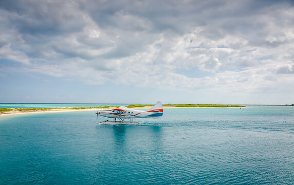Seaplane lands - Dry Tortugas National Park