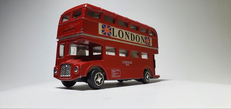 American and British bus in tandem. toys