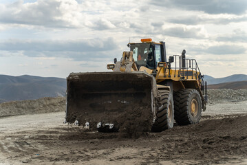 The loader is working near the filtration shop.
