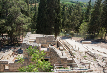 Fototapeta na wymiar Knossos Palace is an architectural object of the Minoan era