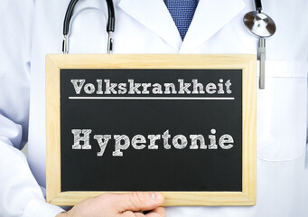 Volkskrankheit Hypertonie - Doktor mit Tafel