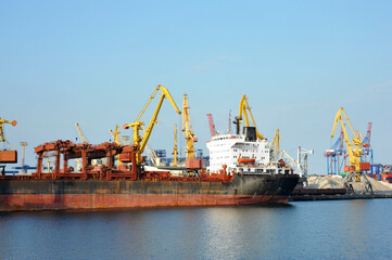 Fototapeta premium General cargo ship