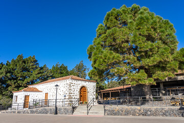 Wanderurlaub auf LA GOMERA, Kanarische Inseln: Wanderung in der Nähe der Kirche Ermita de Nuestra...