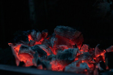 Carbón encendido