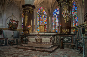 Fototapeta na wymiar Troyes's church altar