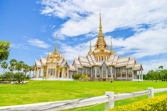 Wat Luang Pho Toh,thailand