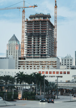 building under construction downtown miami palms 