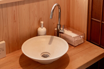 洗面台　ハンドソープ　紙タオル