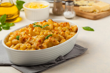 Traditional North American dish. Baked pasta with cheese.
