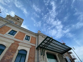 Fototapeta na wymiar Triest Friaul-Julisch Venetien Italien Hafenstadt - Fenster und Türen