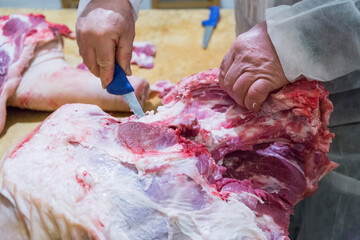 La lavorazione della carne di maiale