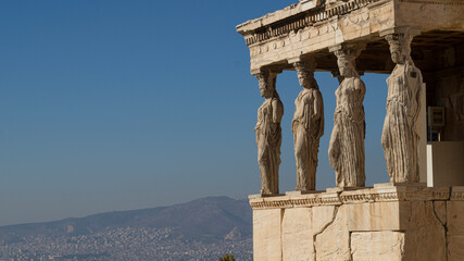 Acrópolis de la ciudad de Atenas. Ruinas, estructuras, columnas y esculturas de la ciudad vieja de...