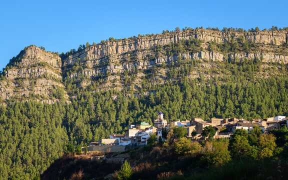 Vista de la población de Puebla de Arenoso, en la provincia de Castellón. Comunidad Valenciana. España. Europa