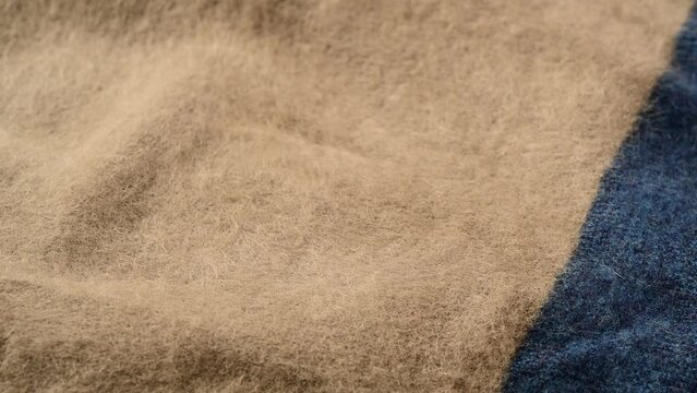 Strickmuster aus einer Mischwolle von Alpaka, Wolle, Mohair und Angora