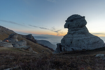 Fototapeta na wymiar Rock in the shape of the Sphinx on the South Demerdzhi mountain
