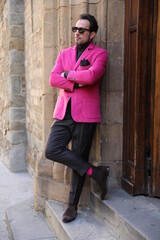 Mężczyzna w różowej marynarce - Wiosna 2022
Pink Blazer - Spring 2022 - obrazy, fototapety, plakaty