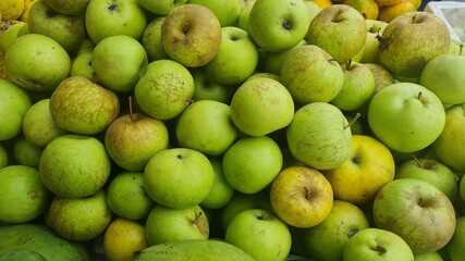 Green apple Raw fruit and vegetable backgrounds overhead perspective, part of a set collection of healthy organic fresh produce