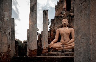 Wat Phra Si Rattana Mahathat Ratchaworawihan or Phra Prang Temple, Sukhothai Si Satchanalai District