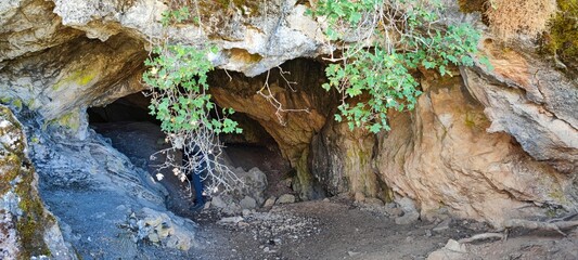 Water Cave of the Sierra de Baza - Granada. - obrazy, fototapety, plakaty