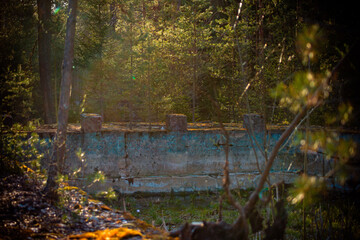 природа и заброшенное