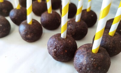 cake pops, the first stage of making sweets, homemade sweets