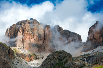 Fototapeta na wymiar Beautiful panoramic landscape of Italian dolomites Alps
