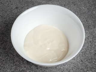 white bowl with eggs