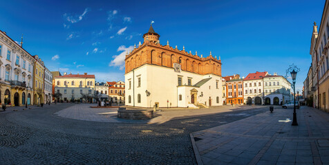 Naklejka premium Panoramic view of Main Market Square with renaissance town hall in the center, Tarnow, Poland