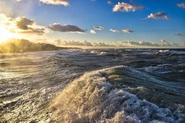 Welle, Wave, Sonnenuntergang, Sturm, Flut, Wasser, Meer, See, Küste, Abendsonne, 