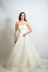 Fototapeta na wymiar Beauty young bride white wedding dress