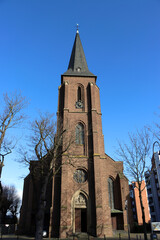 Fototapeta na wymiar Katholische Pfarrkirche St. Maternus Rodenkirchen