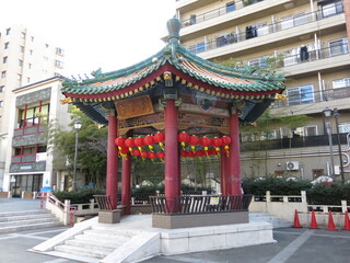 横浜中華街の山下町公園にある東屋「會芳亭」　Yamashitacho Park (Yokohama Chinatown)