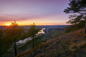Abend über dem Naturschutzgebiet Grainberg-Kalbenstein bei Karlstadt, Landkreis Main-Spessart, Unterfranken, Bayern, Deutschland