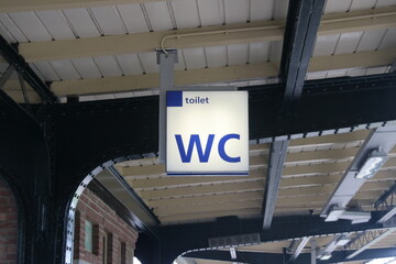 Sign for the toilet information at of platform at Deventer railroad station