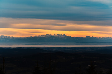 Fototapeta na wymiar winter mountain panorama view in the alps