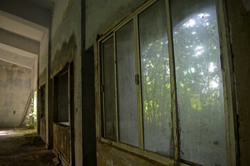abandoned building 